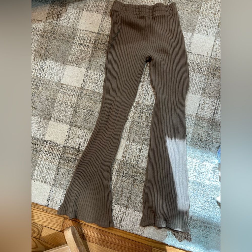 Project Social T Ribbed Tank & Wide-Leg Set in Taupe - Picture 4 of 5